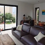 Maison Calme à 200m De L'océan Сasa de vacaciones *